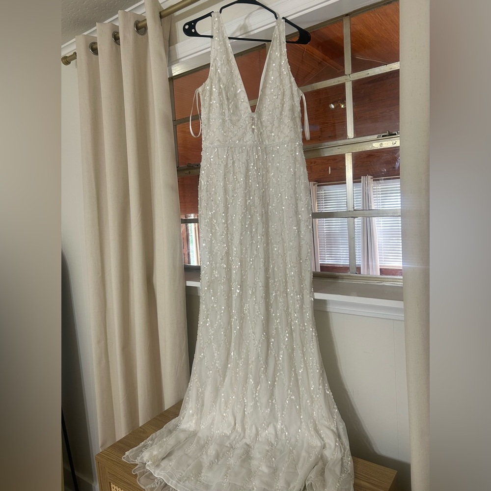Mac Duggal Sequined Plunge Neck Sleeveless Column Gown